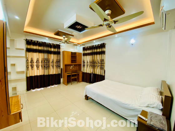 Furnished 4-Bed in Bashundhara – Ideal for Expats & Families